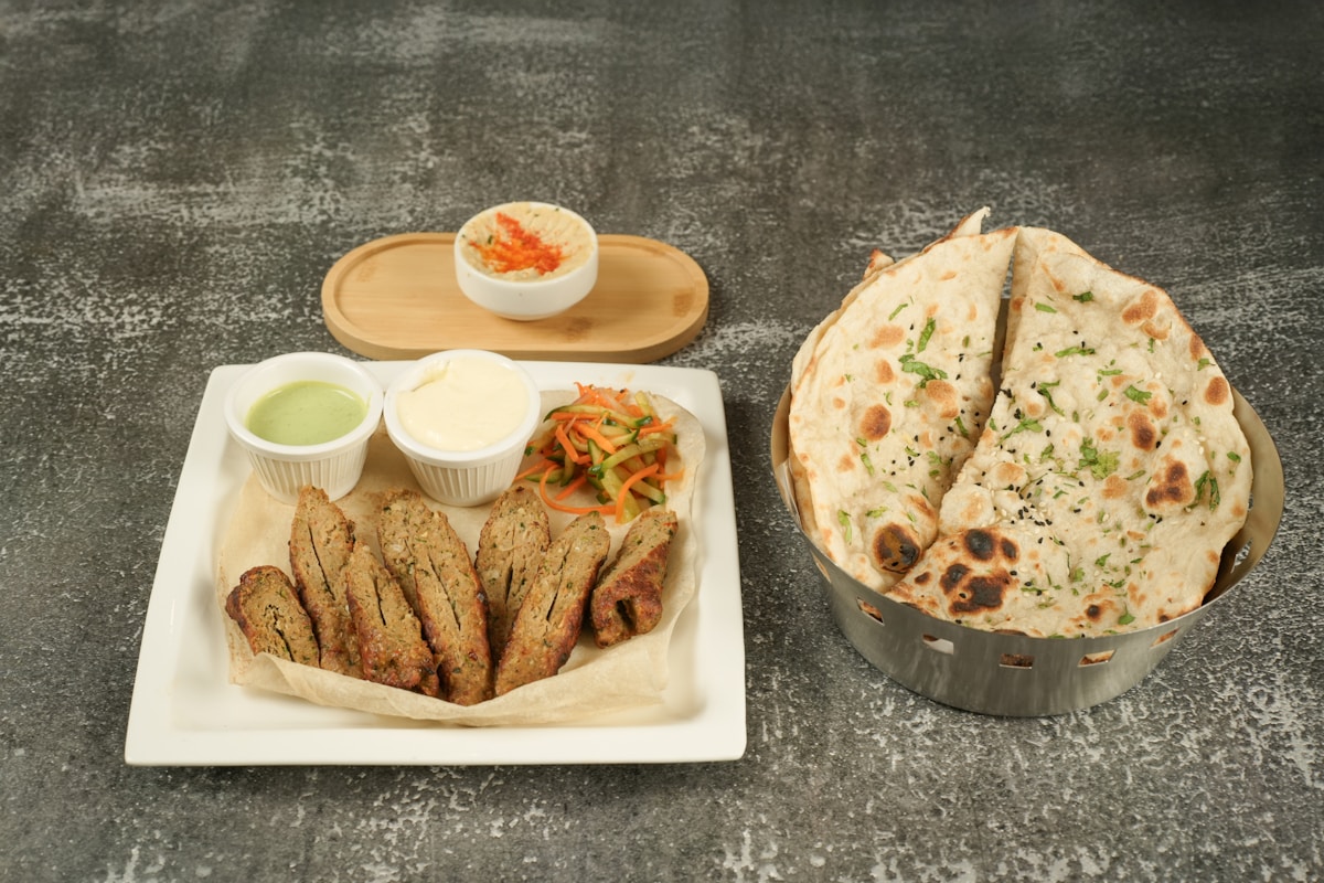 Naan bread with dips and chutneys